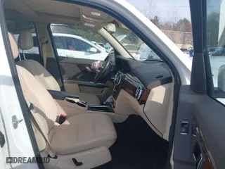 2015 Mercedes-Benz GLK-Class GLK 350 with VIN WDCGG8JBXFG382654, listed as a IAAI auction lot 41540238 with 142,759 mi miles. Bid and sale history available at carsss.com. Image 5.