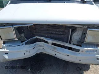 1996 Ford Aerostar z VIN 1FMDA31X6TZA57732, wystawiony jako IAAI lot #42311317 z przebiegiem 200 517 mil mil oraz . Historia ofert i sprzedaży dostępna na DreamBid. Obrazek 6.