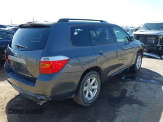 2010 Toyota Highlander SE z VIN 5TDKK3EHXAS017535, wystawiony jako IAAI lot #41965758 z przebiegiem 216 314 mil mil oraz . Historia ofert i sprzedaży dostępna na DreamBid. Obrazek 4.