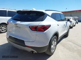 2020 Chevrolet Blazer LT with VIN 3GNKBBRA0LS678651, listed as a IAAI auction lot 41735868 with 110,064 mi miles. Bid and sale history available at carsss.com. Image 4.