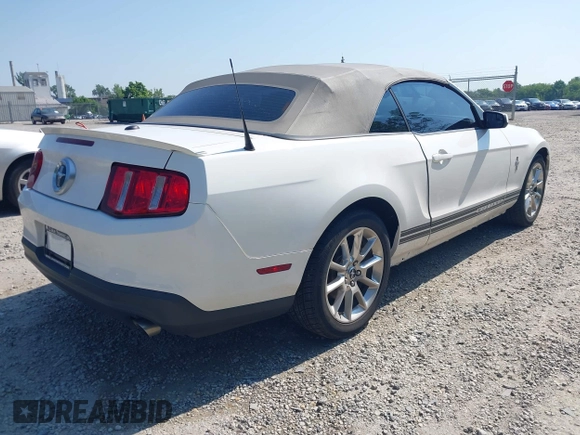 2011 Ford Mustang V6 with VIN 1ZVBP8EM3B5149522, listed as a IAAI auction lot 42657618 with 44,594 mi miles and . Bid and sale history available at DreamBid. Image 4.