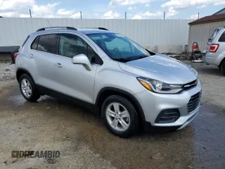 2020 Chevrolet Trax LT with VIN KL7CJLSB9LB037550, listed as a Copart auction lot 52761025 with 15,348 mi miles and Salvage Title. Bid and sale history available at DreamBid. Image 4.