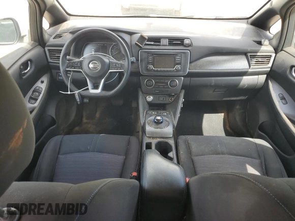 2018 Nissan LEAF SV with VIN 1N4AZ1CP9JC302563, listed as a Copart auction lot 56521215 with 104,124 mi miles and Clean title. Bid and sale history available at DreamBid. Image 8.