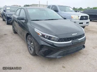 2024 Kia Forte LXS with VIN 3KPF24AD7RE835871, listed as a IAAI auction lot 41842537 with 6,628 mi miles. Bid and sale history available at carsss.com. Image 1.