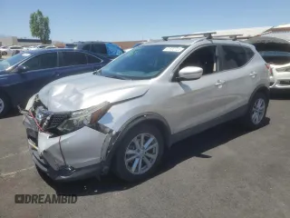 2017 Nissan Rogue S z VIN JN1BJ1CP3HW010229, wystawiony jako Copart lot #61502725 z przebiegiem 200 998 mil mil oraz Szkoda całkowita • Salvage title. Historia ofert i sprzedaży dostępna na DreamBid. Obrazek 1.