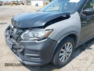 2019 Nissan Rogue SV with VIN KNMAT2MT5KP529742, listed as a IAAI auction lot 42412697 with 235,712 mi miles and . Bid and sale history available at DreamBid. Image 17.
