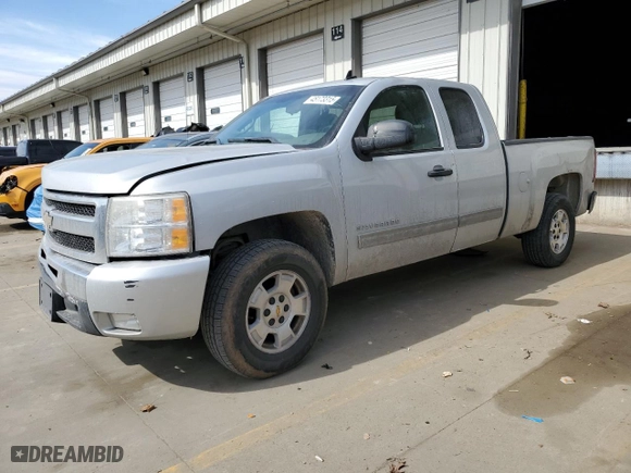 2011 Chevrolet Silverado 1500 LT with VIN 1GCRCSE09BZ124009, listed as a Copart auction lot 45173315 with 225,337 mi miles and Salvage Title. Bid and sale history available at carsss.com. Image 1.