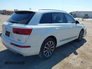 2017 Audi Q7 Prestige with VIN WA1VABF72HD017612, listed as a IAAI auction lot 41899537 with 123,702 mi miles and . Bid and sale history available at DreamBid. Image 4.