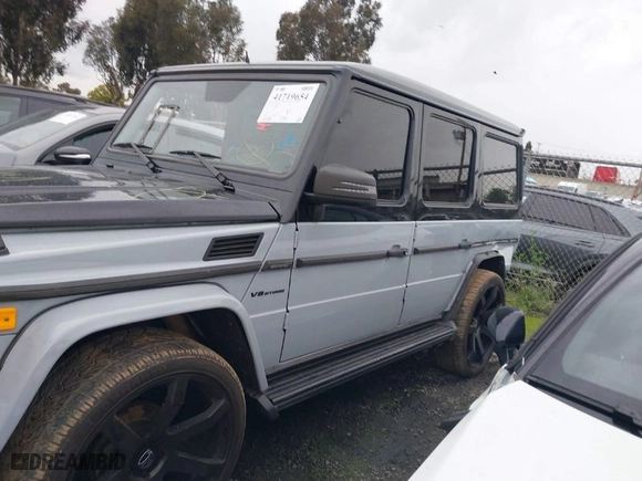 2010 Mercedes-Benz G-Class G 550 with VIN WDCYC3HF7AX183193, listed as a IAAI auction lot 41719654 with NaN miles. Bid and sale history available at carsss.com. Image 14.