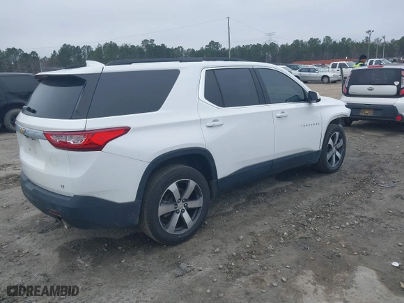 2021 Chevrolet Traverse LT Leather with VIN 1GNERHKWXMJ218336, listed as a IAAI auction lot 41509560 with 103,372 mi miles. Bid and sale history available at carsss.com. Image 4.