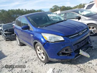 2016 Ford Escape SE with VIN 1FMCU0G7XGUA08559, listed as a IAAI auction lot 41795275 with 98,354 mi miles. Bid and sale history available at carsss.com. Image 1.