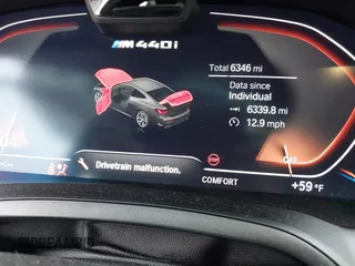 2022 BMW 4 Series M440i xDrive z VIN WBA13AR06NCL03176, wystawiony jako IAAI lot #42031647 z przebiegiem 6346 mil mil oraz . Historia ofert i sprzedaży dostępna na DreamBid. Obrazek 18.