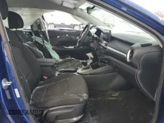 2019 Kia Forte LXS with VIN 3KPF24AD0KE132845, listed as a Copart auction lot 84255344 with 60,484 mi miles and Salvage title. Bid and sale history available at DreamBid. Image 7.
