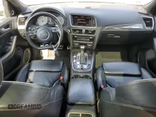2014 Audi SQ5 Premium Plus z VIN WA1CGAFP3EA090873, wystawiony jako Copart lot #52160785 z przebiegiem 159 664 mil mil oraz Szkoda całkowita • Salvage title. Historia ofert i sprzedaży dostępna na DreamBid. Obrazek 8.