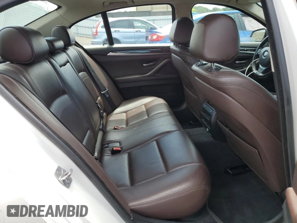 2015 BMW 5 Series 528i xDrive with VIN WBA5A7C51FD622947, listed as a Copart auction lot 63047135 with 189,938 mi miles and Salvage title. Bid and sale history available at DreamBid. Image 10.