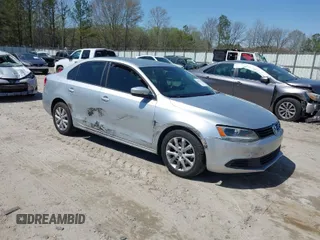 2012 Volkswagen Jetta Sedan SE w/Convenience with VIN 3VWDX7AJXCM424510, listed as a IAAI auction lot 41851124 with 155,532 mi miles. Bid and sale history available at carsss.com. Image 1.