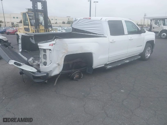 2016 Chevrolet Silverado 1500 LT with VIN 3GCUKREC5GG270446, listed as a IAAI auction lot 41885406 with 20,345 mi miles. Bid and sale history available at carsss.com. Image 4.