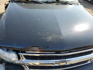 2000 Chevrolet Suburban LT with VIN 3GNFK16T2YG200100, listed as a Copart auction lot 70187684 with 0 mi miles and Salvage Title. Bid and sale history available at carsss.com. Image 11.