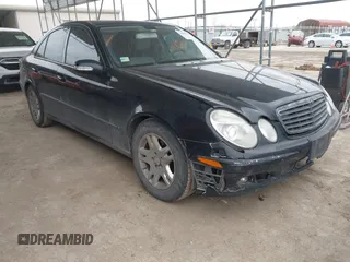2005 Mercedes-Benz E-Class 3.2L CDI with VIN WDBUF26J45A702835, listed as a IAAI auction lot 41690987 with 1 mi miles. Bid and sale history available at carsss.com. Image 1.