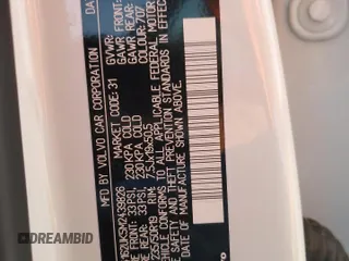 2021 Volvo XC40 Momentum z VIN YV4162UK5M2439826, wystawiony jako Copart lot #54480775 z przebiegiem 35 279 mil mil oraz Szkody całkowita. Historia ofert i sprzedaży dostępna na DreamBid. Obrazek 13.