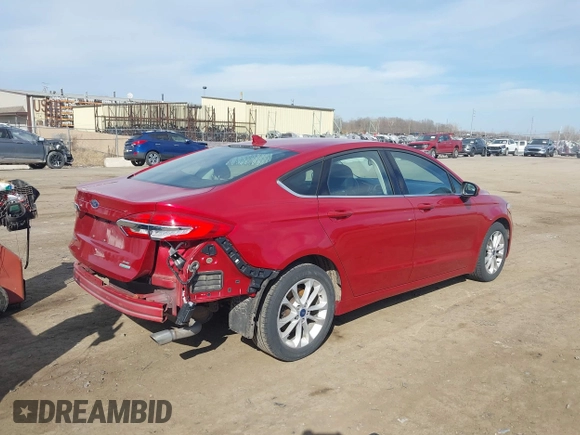 2020 Ford Fusion SE with VIN 3FA6P0HD9LR108222, listed as a IAAI auction lot 41829520 with 82,044 mi miles. Bid and sale history available at carsss.com. Image 4.