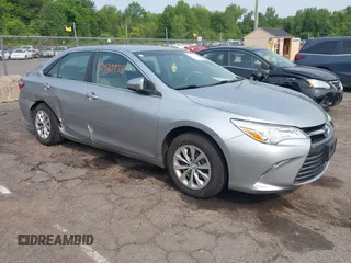 2017 Toyota Camry XLE с VIN 4T1BF1FK2HU722026, выставлен на аукционе IAAI как лот 42423928 с пробегом 132 410 миль миль и . История ставок и продаж доступна на DreamBid. Изображение 1.
