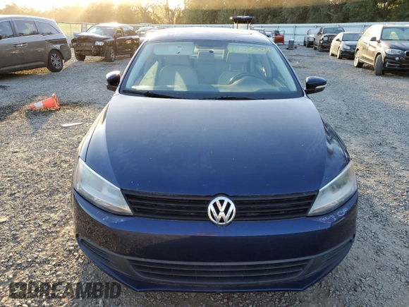 2011 Volkswagen Jetta SE with VIN 3VWDX7AJ8BM022225, listed as a Copart auction lot 84355224 with 101,887 mi miles and Clean title. Bid and sale history available at DreamBid. Image 5.