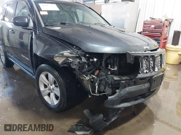 2015 Jeep Compass High Altitude Edition with VIN 1C4NJDEB1FD333345, listed as a IAAI auction lot 41607781 with 98,210 mi miles. Bid and sale history available at carsss.com. Image 6.