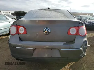 2006 Volkswagen Passat 3.6L V6 z VIN WVWCU73C86P128597, wystawiony jako Copart lot #86707724 z przebiegiem 140 698 mil mil oraz Szkoda całkowita • Salvage title. Historia ofert i sprzedaży dostępna na DreamBid. Obrazek 6.