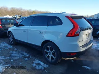 2013 Volvo XC60 T6 z VIN YV4902DZ1D2370635, wystawiony jako IAAI lot #41314514 z przebiegiem 171 696 mil mil oraz . Historia ofert i sprzedaży dostępna na DreamBid. Obrazek 3.
