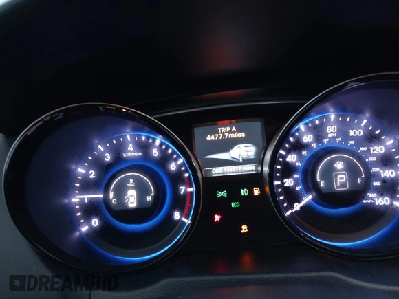 2014 Hyundai Sonata SE with VIN 5NPEC4AC5EH880717, listed as a IAAI auction lot 41275243 with 145,577 mi miles and . Bid and sale history available at DreamBid. Image 7.