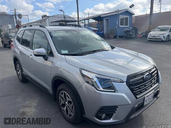 2023 Subaru Forester Premium z VIN JF2SKAEC1PH537355, wystawiony jako IAAI lot #42433904 z przebiegiem 23 984 mil mil oraz . Historia ofert i sprzedaży dostępna na DreamBid. Obrazek 3.