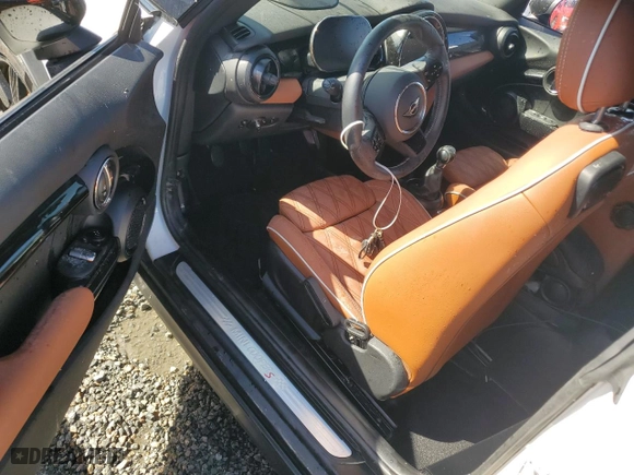 2024 MINI Hardtop 2 Door Cooper S with VIN WMW53DH0XR2U53601, listed as a Copart auction lot 74007454 with 0 mi miles and Non Repairable. Bid and sale history available at carsss.com. Image 8.