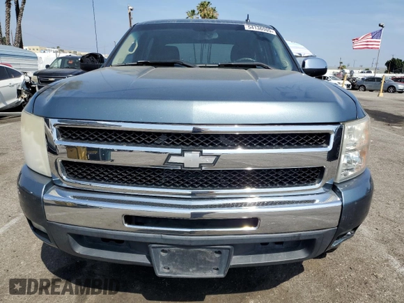2010 Chevrolet Silverado 1500 LT with VIN 3GCRCSE09AG251406, listed as a Copart auction lot 54136905 with 205,048 mi miles and Clean Title. Bid and sale history available at DreamBid. Image 5.