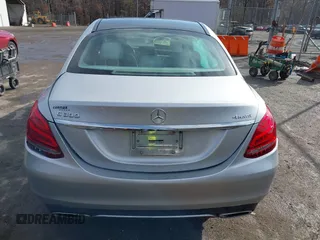 2015 Mercedes-Benz C 300 Luxury with VIN 55SWF4KBXFU005018, listed as a IAAI auction lot 41811118 with 86,443 mi miles and . Bid and sale history available at DreamBid. Image 16.