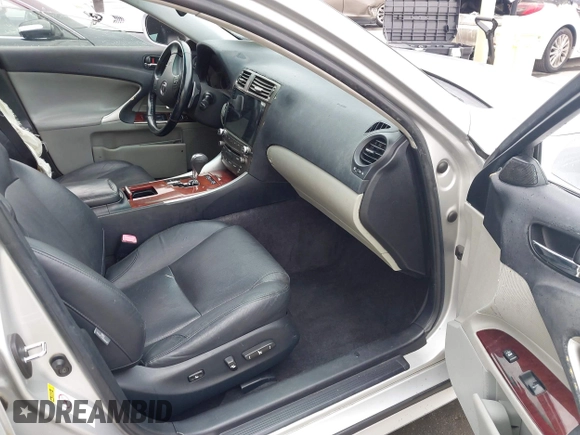 2007 Lexus IS 250 z VIN JTHBK262675034687, wystawiony jako IAAI lot #42211144 z przebiegiem 185 706 mil mil oraz . Historia ofert i sprzedaży dostępna na DreamBid. Obrazek 5.