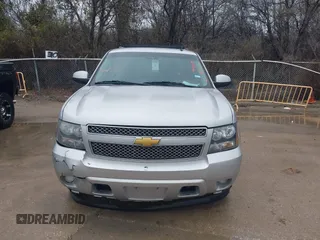 2014 Chevrolet Suburban LS with VIN 1GNSCHE08ER217393, listed as a IAAI auction lot 41563635 with 212,852 mi miles. Bid and sale history available at carsss.com. Image 12.