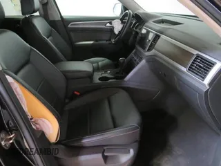 2021 Volkswagen Atlas SE z VIN 1V2WR2CA7MC547303, wystawiony jako Copart lot #58847065 z przebiegiem 81 035 mil mil oraz Szkoda całkowita • Salvage title. Historia ofert i sprzedaży dostępna na DreamBid. Obrazek 5.