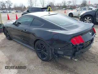 2017 Ford Mustang EcoBoost z VIN 1FA6P8TH3H5351723, wystawiony jako IAAI lot #41883990 z przebiegiem 120 520 mil mil oraz . Historia ofert i sprzedaży dostępna na DreamBid. Obrazek 3.
