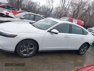 2024 Honda Accord EX с VIN 1HGCY1F30RA001414, выставлен на аукционе IAAI как лот 41188008 с пробегом 22 837 миль миль и . История ставок и продаж доступна на DreamBid. Изображение 14.