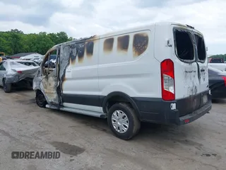 2019 Ford Transit with VIN 1FTYR1YMXKKA86821, listed as a IAAI auction lot 39598505 with 23,665 mi miles. Bid and sale history available at carsss.com. Image 3.