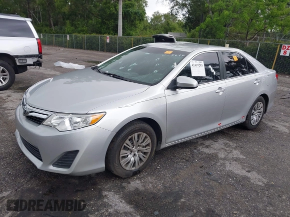 2012 Toyota Camry L z VIN 4T1BF1FK3CU047697, wystawiony jako IAAI lot #42419293 z przebiegiem 56 082 mil mil oraz . Historia ofert i sprzedaży dostępna na DreamBid. Obrazek 17.