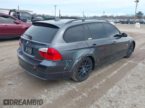 2006 BMW 3 Series 325xi with VIN WBAVT13526AV98389, listed as a IAAI auction lot 41818263 with 215,637 mi miles and . Bid and sale history available at DreamBid. Image 4.