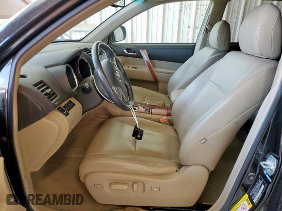 2010 Toyota Highlander Limited with VIN 5TDDK3EH9AS021214, listed as a Copart auction lot 61282395 with 144,047 mi miles and Clean title. Bid and sale history available at DreamBid. Image 7.