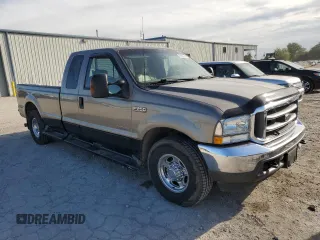 2003 Ford Super Duty F-250 XL with VIN 1FTNX20P93ED00234, listed as a Copart auction lot 72286044 with 141,880 mi miles and Salvage Title. Bid and sale history available at carsss.com. Image 4.