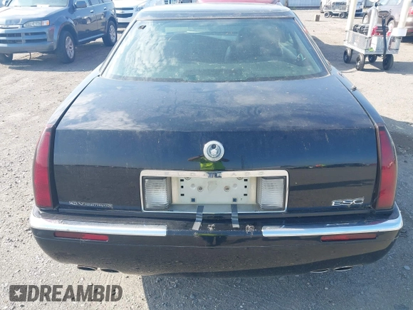 2002 Cadillac Eldorado ESC with VIN 1G6EL12YX2B105502, listed as a IAAI auction lot 42121952 with 110,261 mi miles. Bid and sale history available at carsss.com. Image 12.