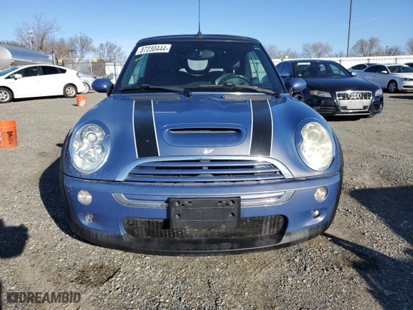 2005 MINI Cooper Convertible S with VIN WMWRH33445TF82318, listed as a Copart auction lot 87230444 with 88,199 mi miles and Salvage Title. Bid and sale history available at carsss.com. Image 5.