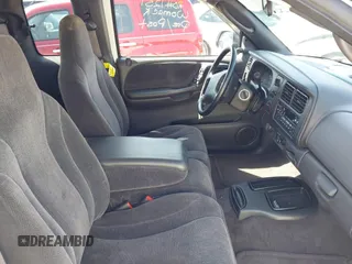 2000 Dodge Dakota z VIN 1B7GL22X6YS732984, wystawiony jako IAAI lot #42261357 z przebiegiem 77 615 mil mil oraz . Historia ofert i sprzedaży dostępna na DreamBid. Obrazek 5.