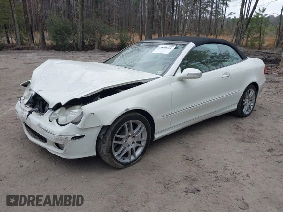 2009 Mercedes-Benz CLK 350 z VIN WDBTK56F59T110276, wystawiony jako IAAI lot #41800341 z przebiegiem 157 883 mil mil oraz . Historia ofert i sprzedaży dostępna na DreamBid. Obrazek 17.