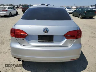 2012 Volkswagen Jetta TDI with VIN 3VWLL7AJ4CM325799, listed as a Copart auction lot 61835265 with 153,404 mi miles and Salvage title. Bid and sale history available at DreamBid. Image 6.